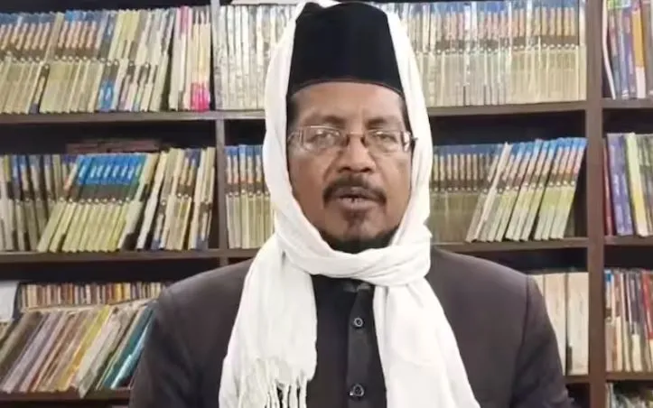 Bareilly: मदसरों में पढ़ाया जाए संविधान, मौलाना शहाबुद्दीन रजवी ने की मांग