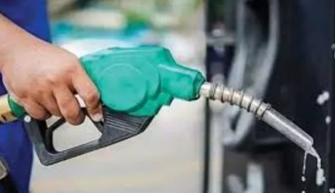 कासगंज: घर से निकलने से पहले कर लें ये काम, वरना नहीं मिलेगा पेट्रोल 