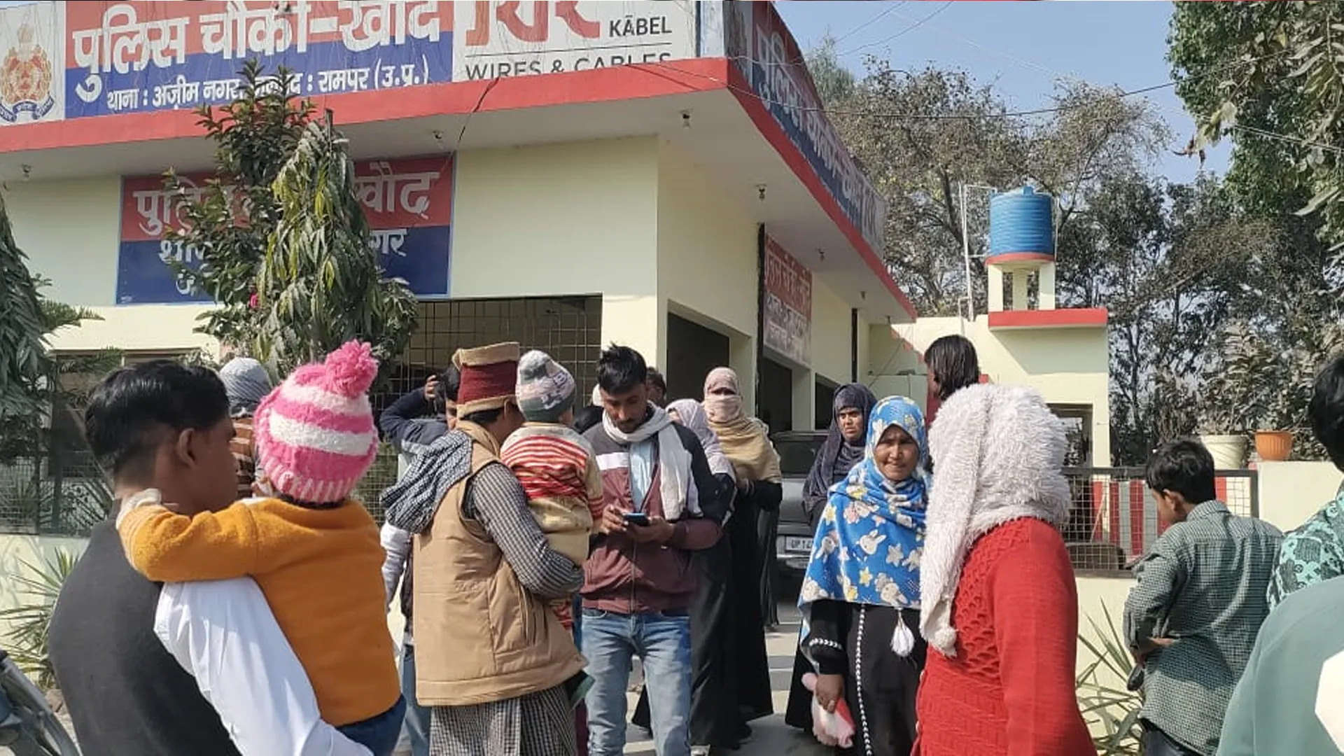 रामपुर : महिलाओं और पुरुषों को लोन दिलाने के नाम पर 5 लाख की ठगी