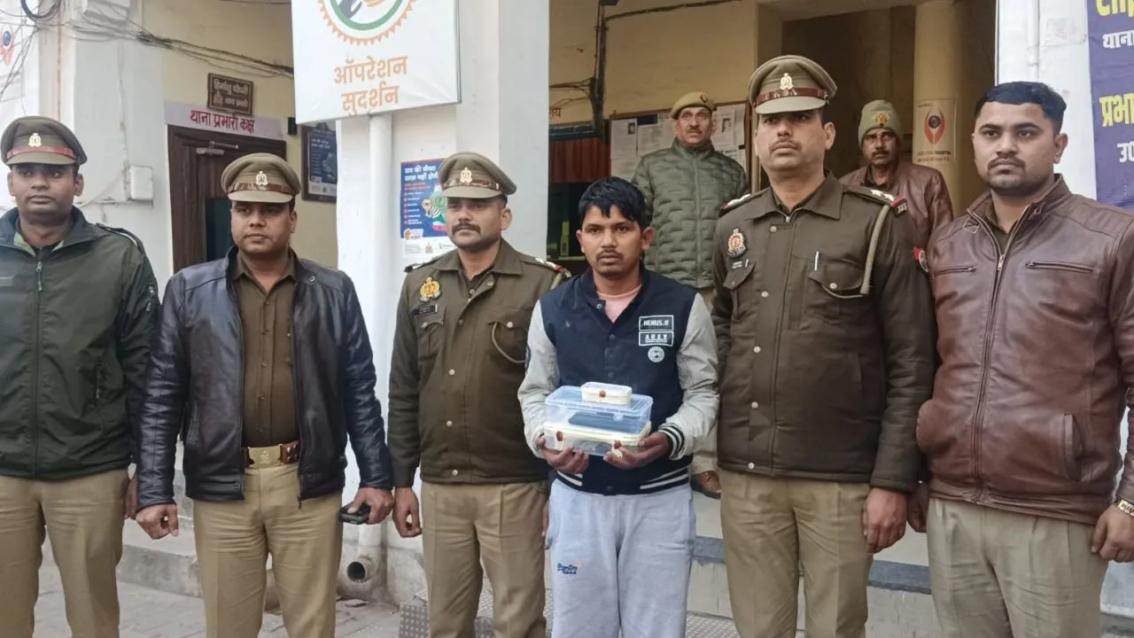 कानपुर में टप्पेबाजी करने वाला आरोपी गिरफ्तार: महिला को बातों में उलझाया, बोला- मेरे पास 6-7 लाख रुपये, कोई छीन लेगा...गहने उतारकर हो गए थे फरार