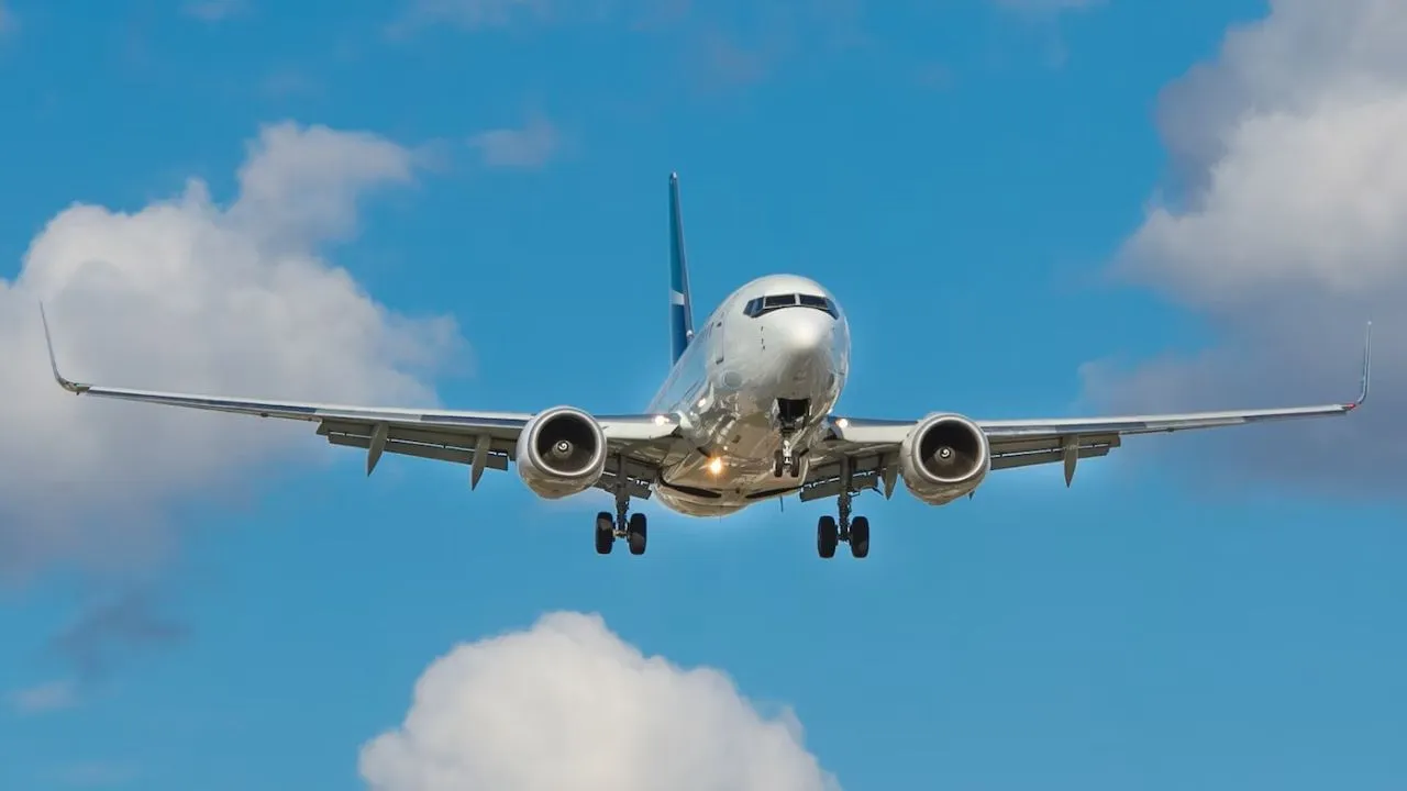 लखनऊः 50.12 लाख यात्रियों ने 9 महीनों में लखनऊ एयरपोर्ट से भरी उड़ान, पांच मिलियन यात्रियों का बनाया रिकॉर्ड