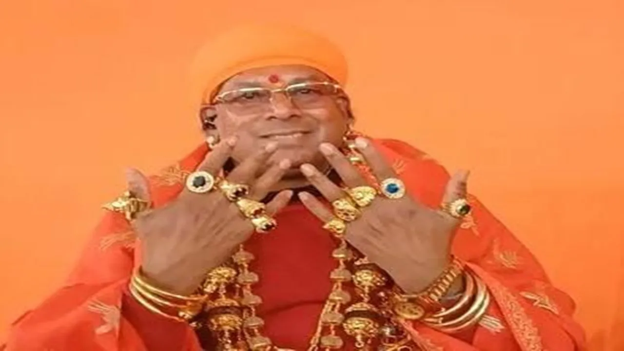 महाकुंभ में फैली 