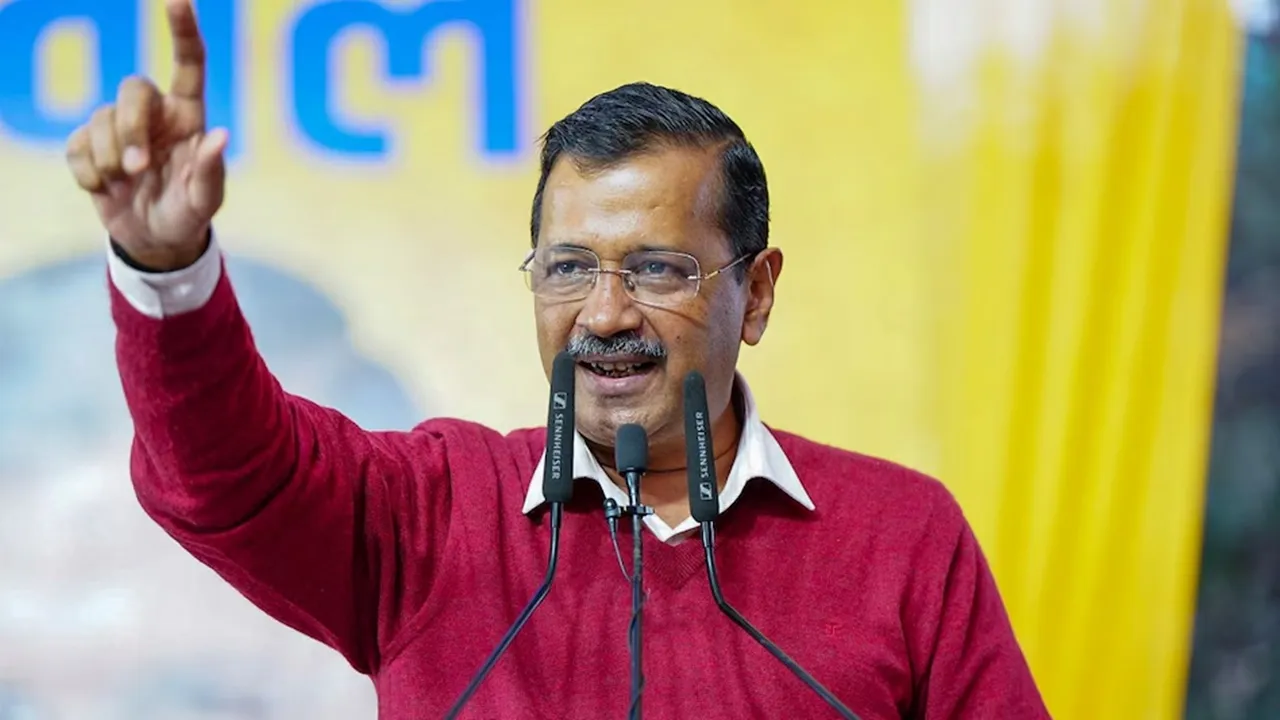 यमुना जहर विवाद: निर्वाचन आयोग पहुंचे केजरीवाल, ‘संदेशवाहक को निशाना बनाने’ का लगाया आरोप 