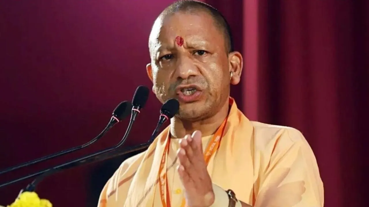 Mahakumbh में स्नान के दौरान CM Yogi समेत अन्य मंत्रियों पर अभद्र टिप्पणी करते हुए की पोस्ट: पुलिस ने आरोपी को किया गिरफ्तार