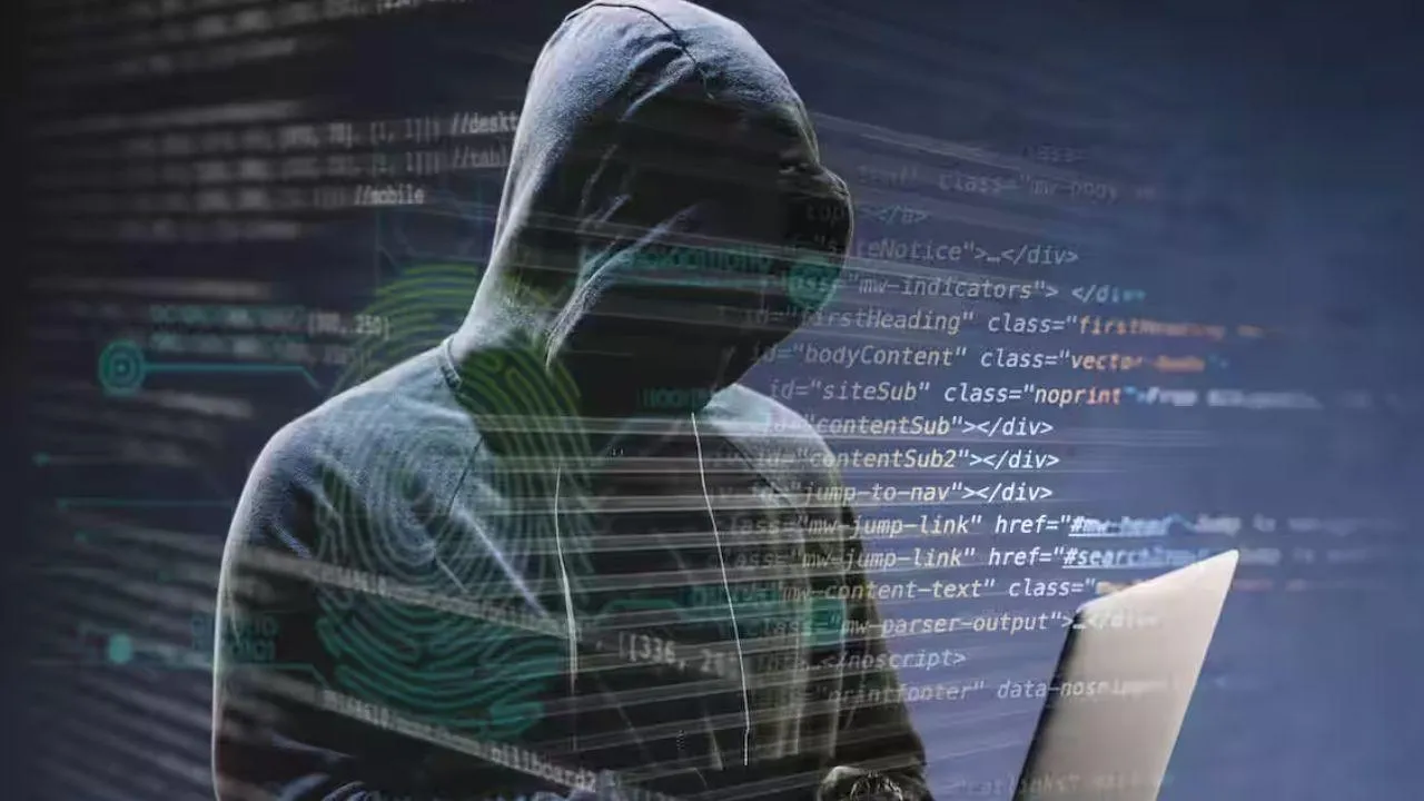 कानपुर में Cyber ठगों ने तीन युवकों से 5.86 लाख ठगे: शेयर मार्केट में निवेश और होटल का कमरा बुक कराने का दिया झांसा