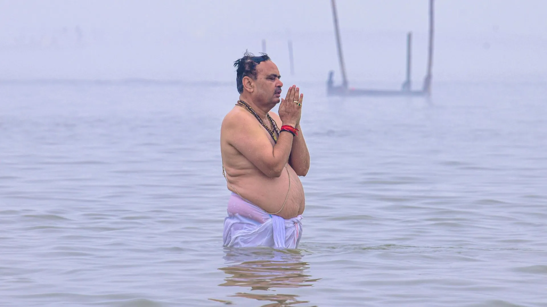 Mahakumbh 2025: राजस्थान के CM भजनलाल शर्मा ने संगम में लगाई डुबकी, दूध और गंगा जल से किया भगवान भोलेनाथ का अभिषेक