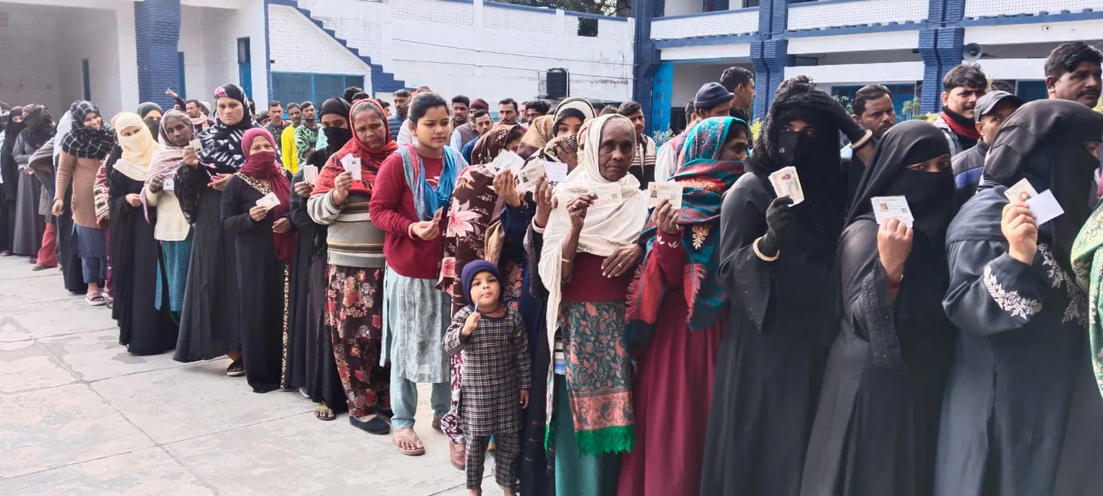 शहर की सरकार बनाने के लिए उमड़ा वनभूलपुरा 