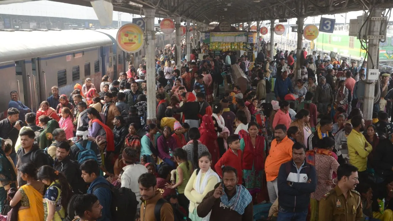 Kanpur Central Station 1 (1)