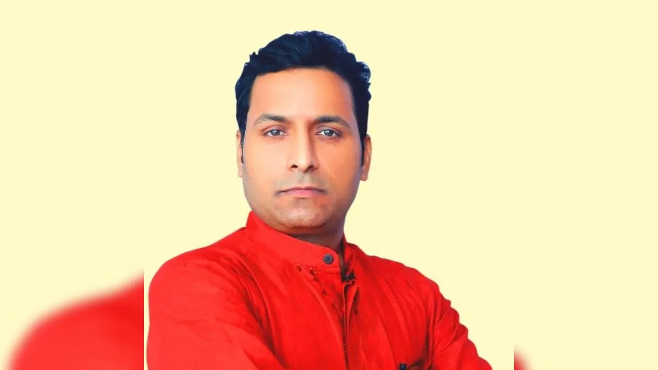 manoj dwivedi pandit (1)