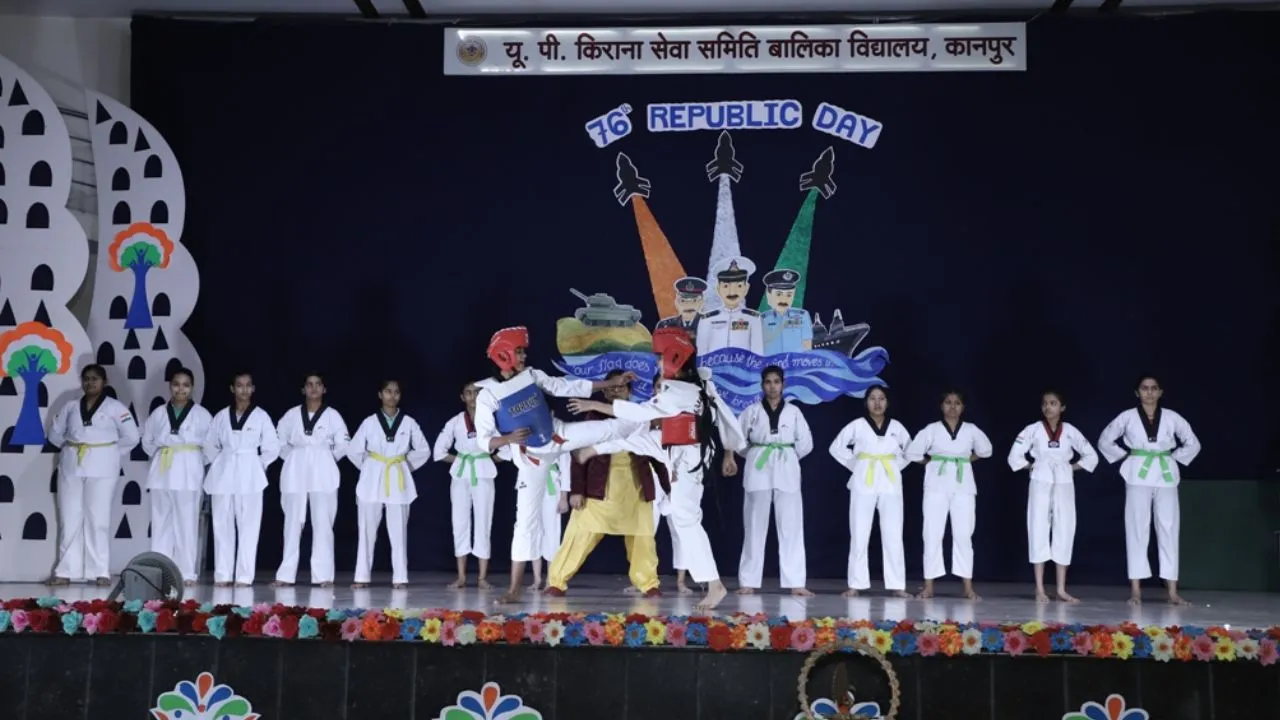 कानपुर के यूपी किराना सेवा समिति बालिका विद्यालय में गणतंत्र दिवस का आयोजन