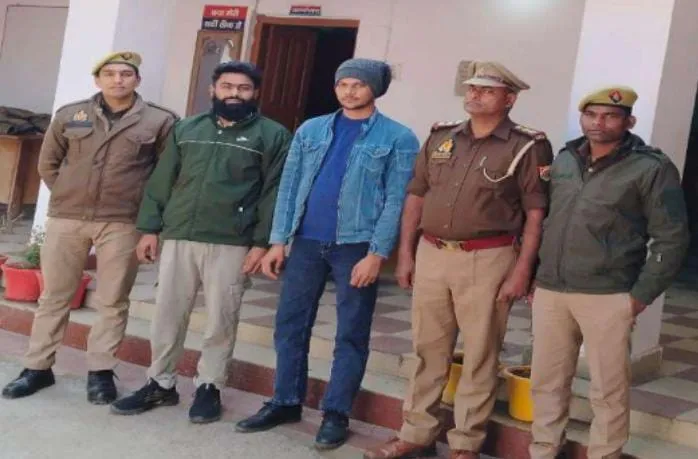 पीलीभीत: पुलिस के हत्थे चढ़े 25-25 हजार के दो इनामी, गैंगस्टर एक्ट के मामले में थे फरार 