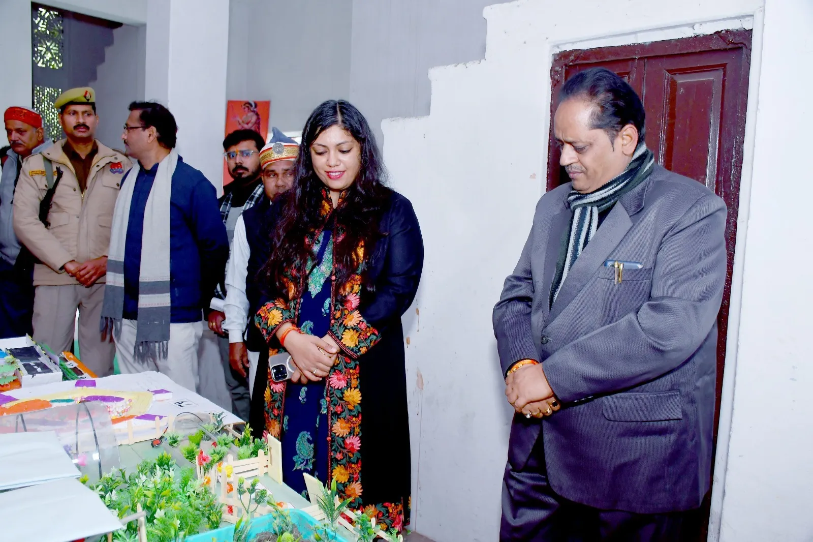 कासगंज: आवश्यकता और वैज्ञानिक सोच देती है आविष्कार को जन्म- डीएम