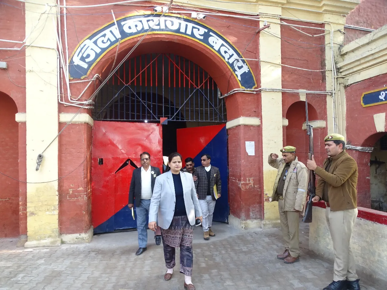 बदायूं: एडीजे ने किया जेल का निरीक्षण, बंदियों से जानी समस्याएं