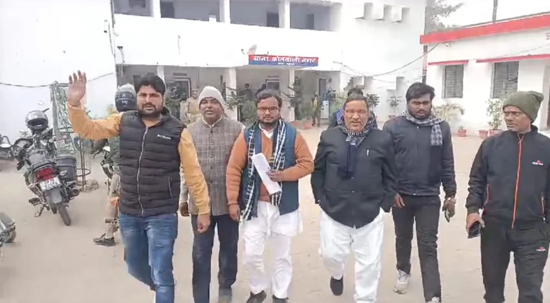 बहराइच: मुलायम सिंह यादव पर टिप्पणी से सपा में आक्रोश, महंत राजू दास पर केस दर्ज करने के लिए दी तहरीर