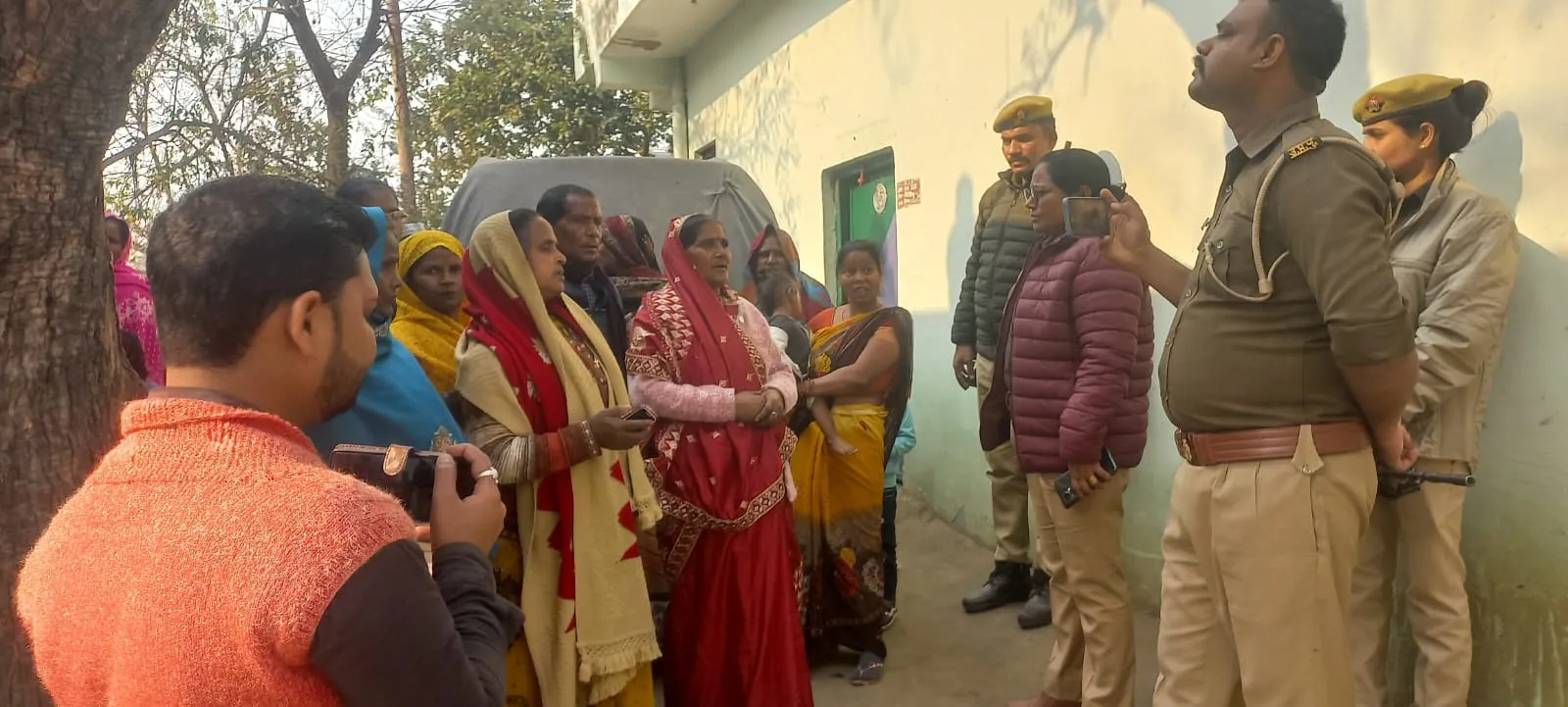 लखीमपुर खीरी: घर में चल रहा था धर्म परिवर्तन का खेल, पुलिस ने मारा छापा...दो पादरी गिरफ्तार