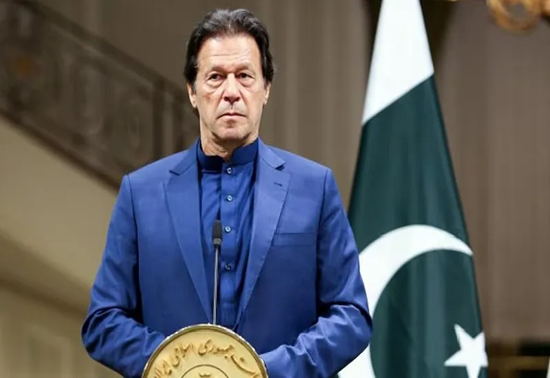 इमरान खान को बड़ा झटका, अलकादिर ट्रस्ट मामले में कोर्ट ने सुनाई 14 साल की सजा...पत्नी बुशरा बीबी को भी 7 साल की जेल