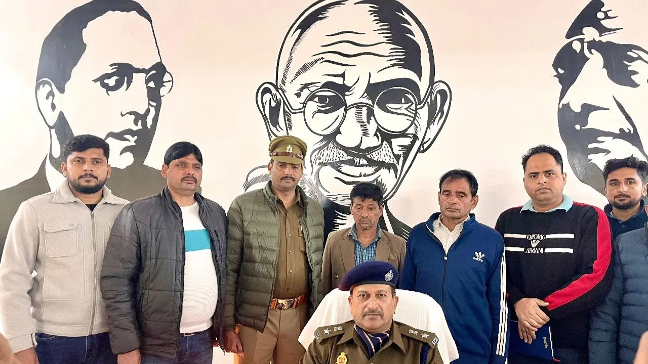 Kannauj में दो तस्कर गिरफ्तार: आरोपियों के पास मिला 28 किलो गांजा, आरोपी बोले- उड़ीसा से लाकर फुटकर में बेचते थे