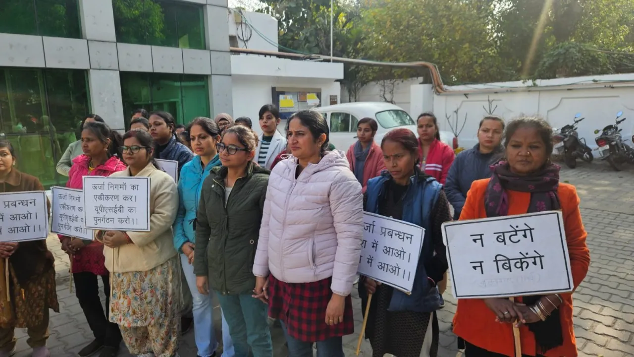 कर्मचारी दो (2)