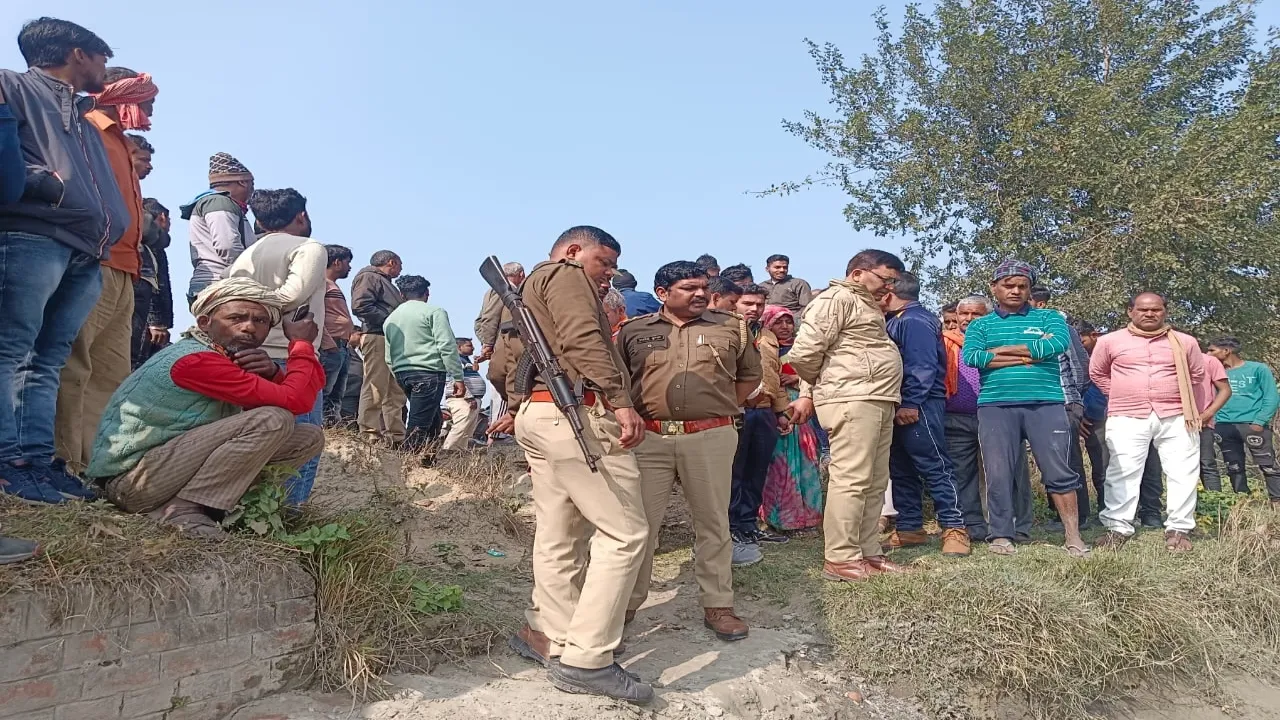 Ayodhya News : सप्ताह भर से लापता चल रहे अधेड़ का बोरे में मिला शव , हत्या की आशंका