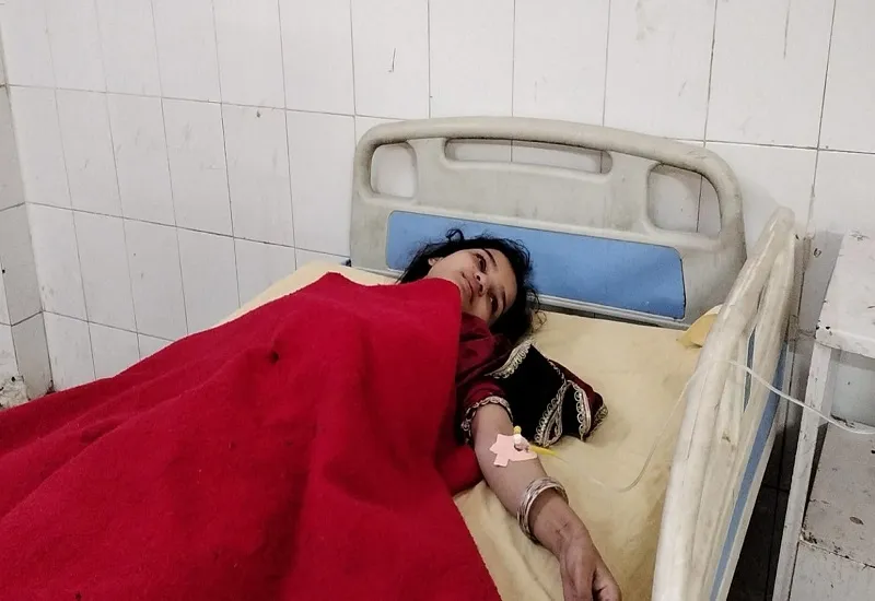 मुरादाबाद : पुलिस पर किशोरी को पीटने का आरोप, SSP ऑफिस पहुंची नाबालिग हो गई बेहोश...जिला अस्पताल में कराया भर्ती 