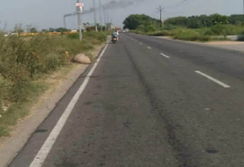 मुरादाबाद : छजलैट से बिजनौर जिले की सीमा तक 10 मीटर चौड़ी होगी सड़क, जल्द शुरू हो जाएगा रोड का निर्माण कार्य 