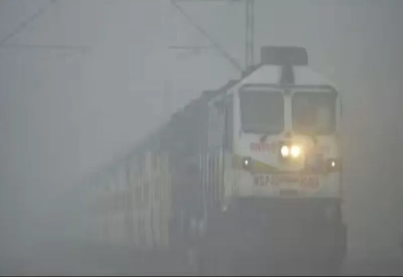 बाराबंकी : बढ़ा कोहरे का कहर, कड़ाके की सर्दी का आगाज