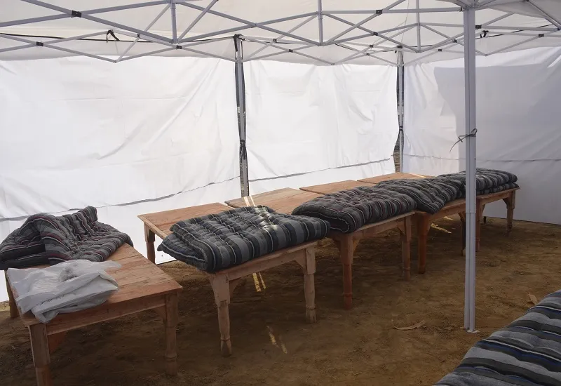 मुरादाबाद : आरटीओ कार्यालय के पीछे महाकुंभ श्रद्धालुओं के लिए तंबुओं का शहर