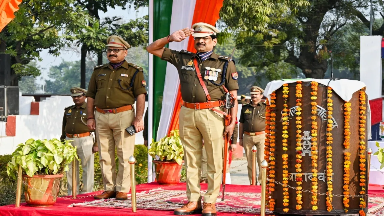 Barabanki News : गणतंत्र दिवस को लेकर जवानों ने की परेड की फुल ड्रेस रिहर्सल