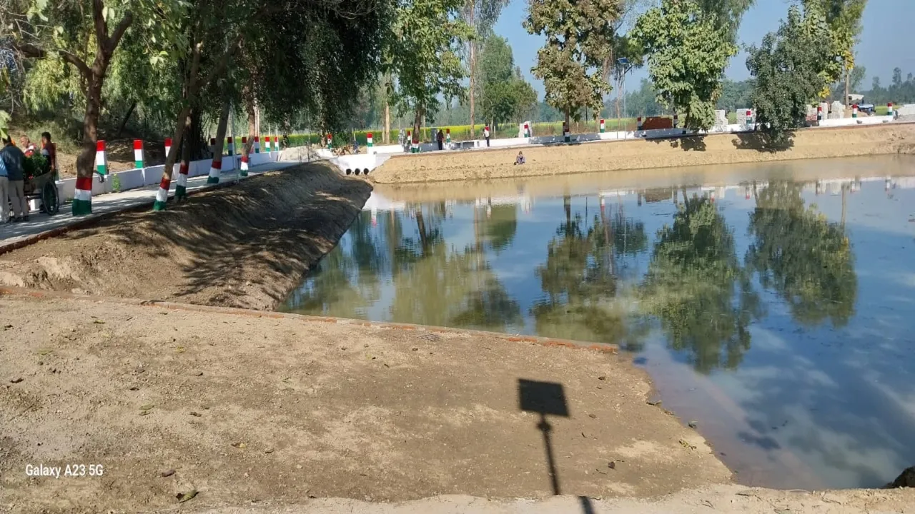 Barabanki News : अधूरे कार्यों के बीच होगा प्रभारी मंत्री सुरेश राही का दौरा, अफसरों के छूट रहे पसीने