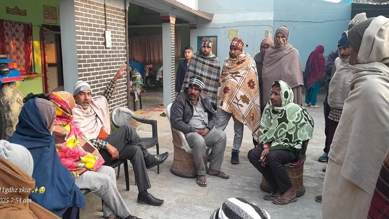 Sambhal : घर में घुसकर चोरों ने नकदी-जेवर सहित लाखों रुपये का माल समेटा, पीछा करने पर की फायरिंग