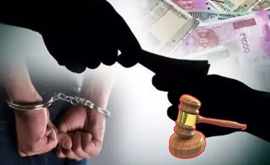 Bareilly: रिश्वत लेने के मामले में जिला अभिहित अधिकारी को 4 साल की कैद, जुर्माना भी लगाया 