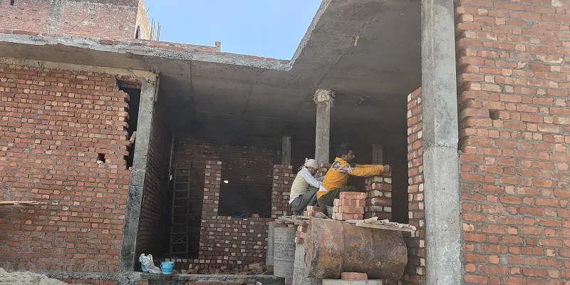 Sambhal : जामा मस्जिद के सामने सत्यव्रत पुलिस चौकी का संचालन शुरू, पुलिस अधीक्षक ने की प्रभारी की तैनाती