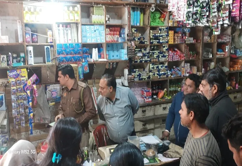 रामपुर : 20 लाख की चोरी के मामले में अज्ञात पर रिपोर्ट दर्ज, पुलिस ने CCTV फुटेज खंगाली