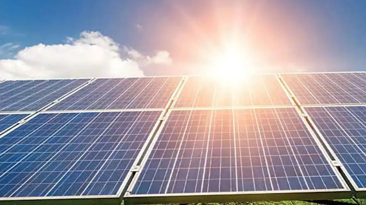 Kanpur: सूर्य मित्र और सखी को प्रशिक्षित करेंगे ट्रेड ऑफ टीचर, सोलर रूफ टॉप अभियान में करेंगे मदद