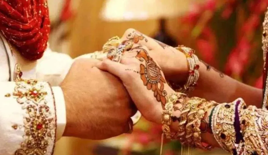 Bareilly: सबकी रजामंदी से तय हुआ रिश्ता, फिर भी दुल्हन को शादी से पहले भगा ले गया दूल्हा