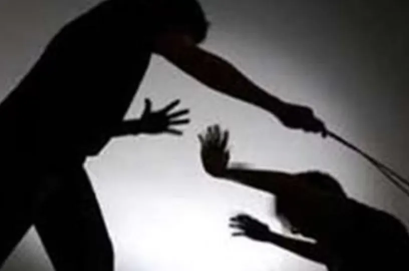 बरेली: ट्यूशन पढ़ने से किया मना तो छात्रा को पीटा, शिकायत करने पर पिता से भिड़ा प्रिंसिपल 