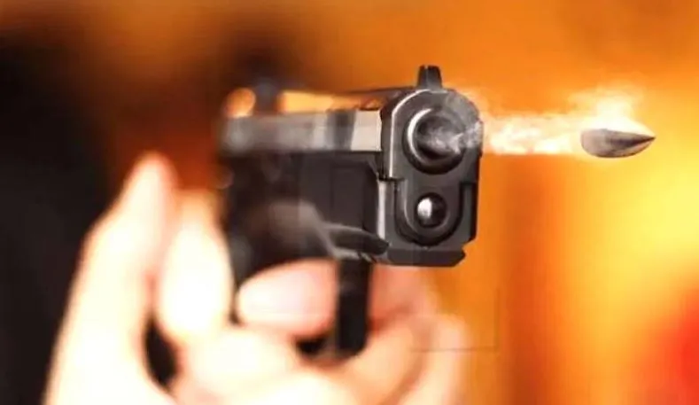 बरेली: ब्यूटी पार्लर से घर बारात घर जा रहे दूल्हे को अन्य समुदाय के लोगों ने घेरा, जमकर मारपीट और फायरिंग