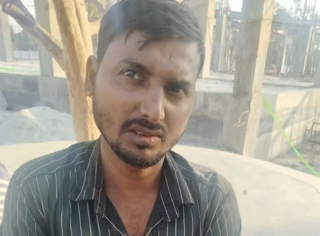लखीमपुर खीरी: युवक ने शारदा बैराज में लगाई छलांग, मछुआरों ने बचाया