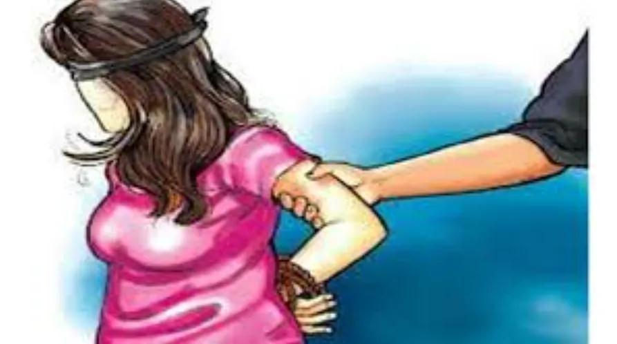 बरेली: दो गांव में बढ़ा तनाव, किशोरी को भगा ले गया दूसरे समुदाय का युवक