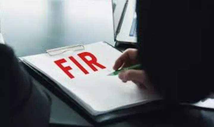 लखीमपुर खीरी: युवक को घेरकर पिता और पुत्रों ने किया जानलेवा हमला, चार लोगों पर रिपोर्ट दर्ज