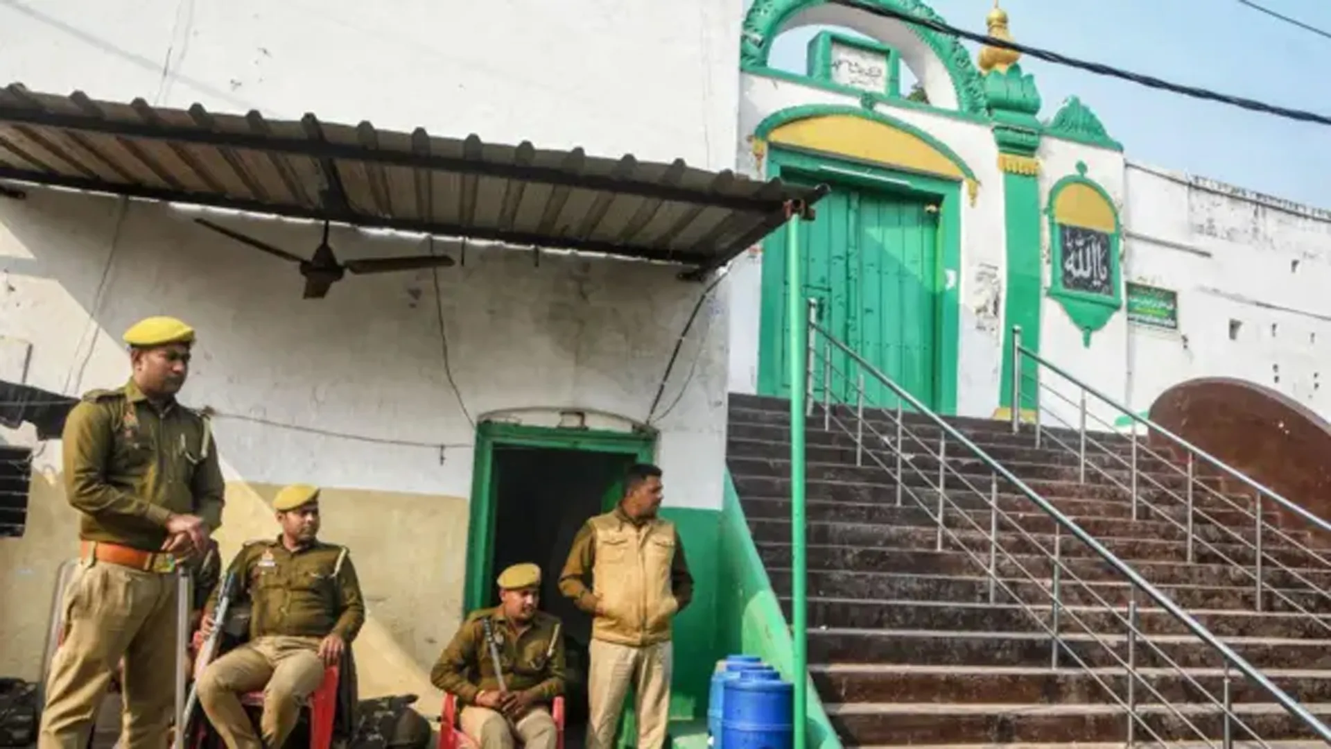 संभल हिंसा के 6 मुकदमों में 124 आरोपियों के खिलाफ पुलिस ने कोर्ट में दाखिल की चार्जशीट