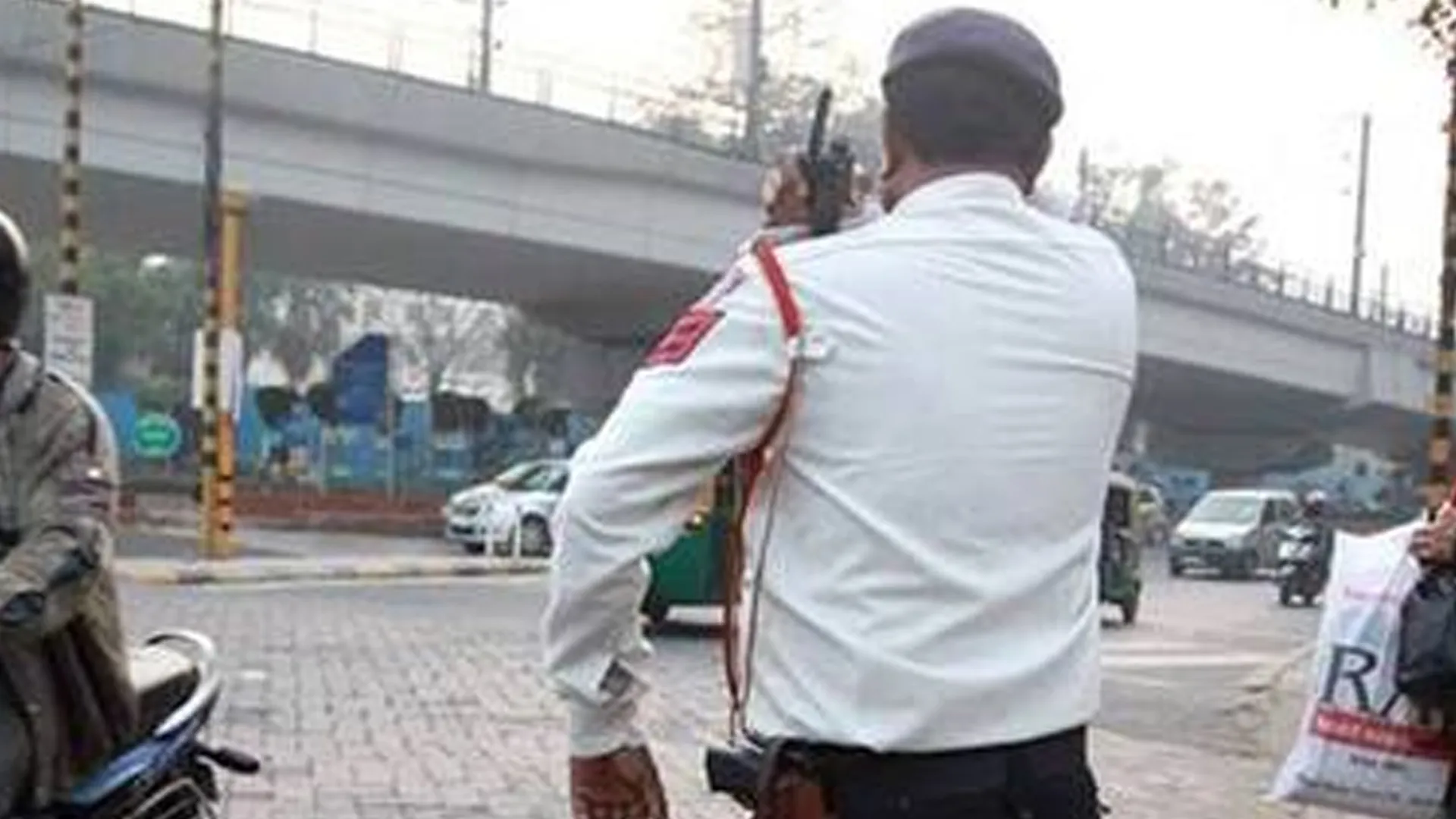 बदायूं: ट्रैफिक पुलिसकर्मी से मारपीट करने वाले दो आरोपियों पर रिपोर्ट दर्ज