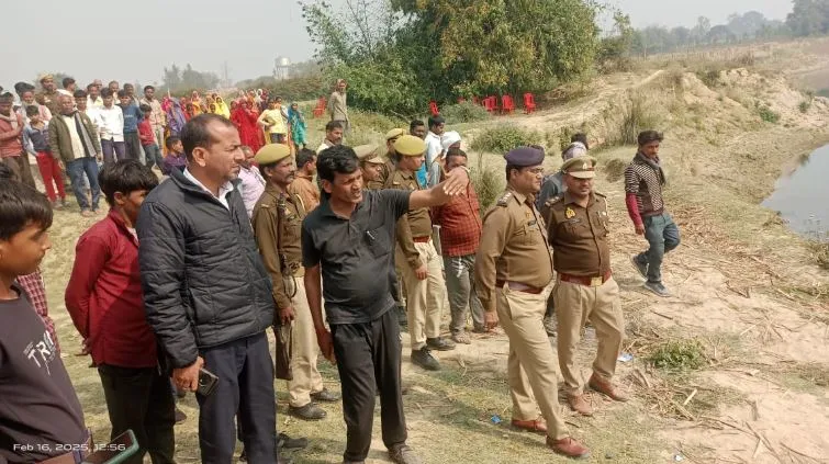 शाहजहांपुर: बेटे को बचाने के लिए गर्रा नदी में डूबे पिता, दूसरे दिन मिला शव