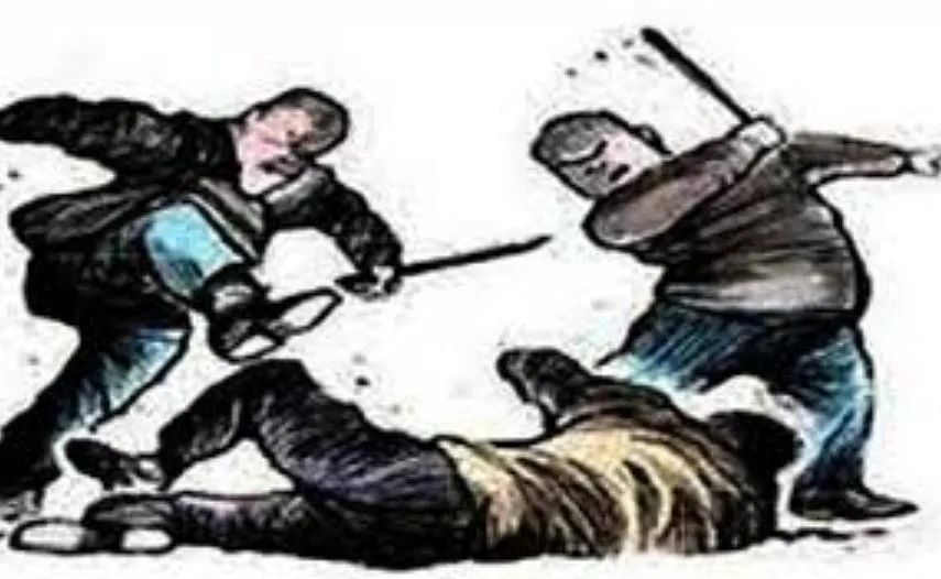 बरेली: मंगेतर के साथ होटल में खाना खा रही थी युवती, तभी आ धमके 10 लोग, धारदार हथियार से हमला