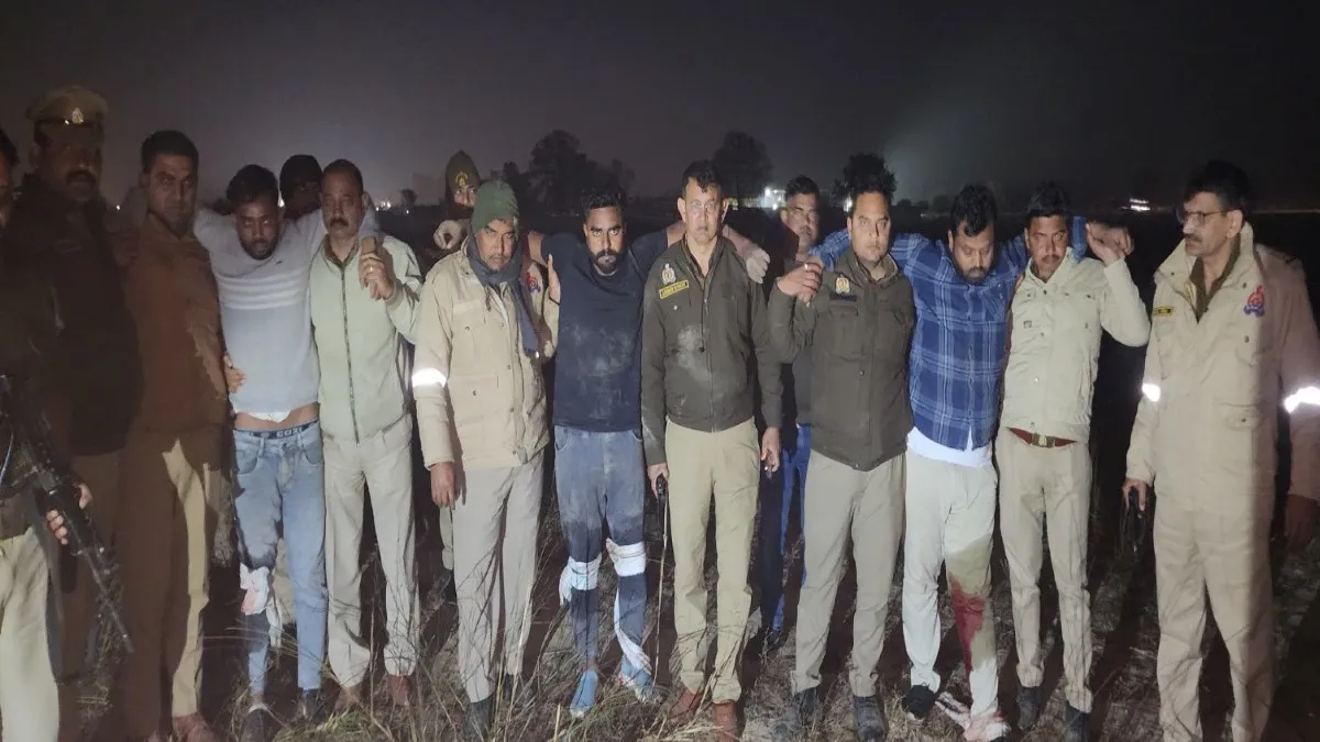 Bareilly: गौकशी गैंग से पुलिस की मुठभेड़, तीन शातिरों के पैर में लगी गोली