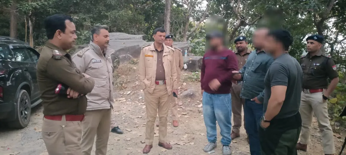 लाव-लश्कर के साथ सड़क पर एसपी, रडार पर रोमियो   