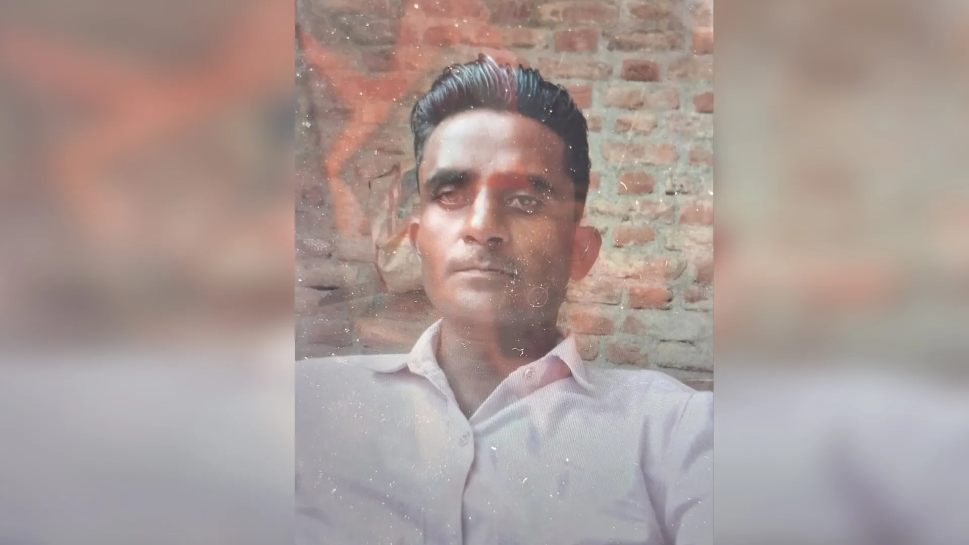 रामपुर: रेलवे ट्रैक को पार करते समय ट्रेन की चपेट में आकर ग्रामीण की मौत