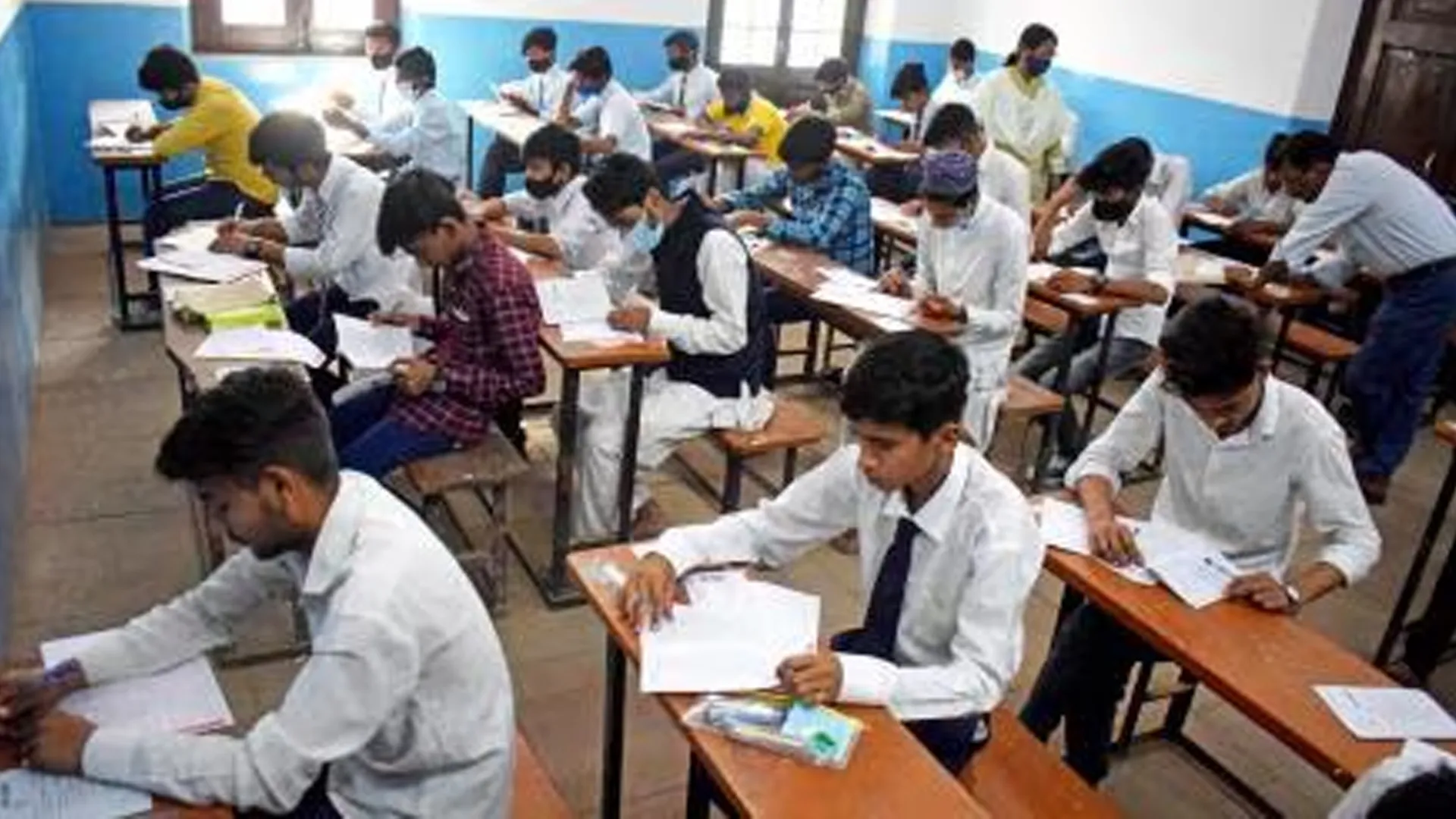 बदायूं: यूपी बोर्ड परीक्षा...जिले को दो जोन और पांच सेक्टर में बांटा