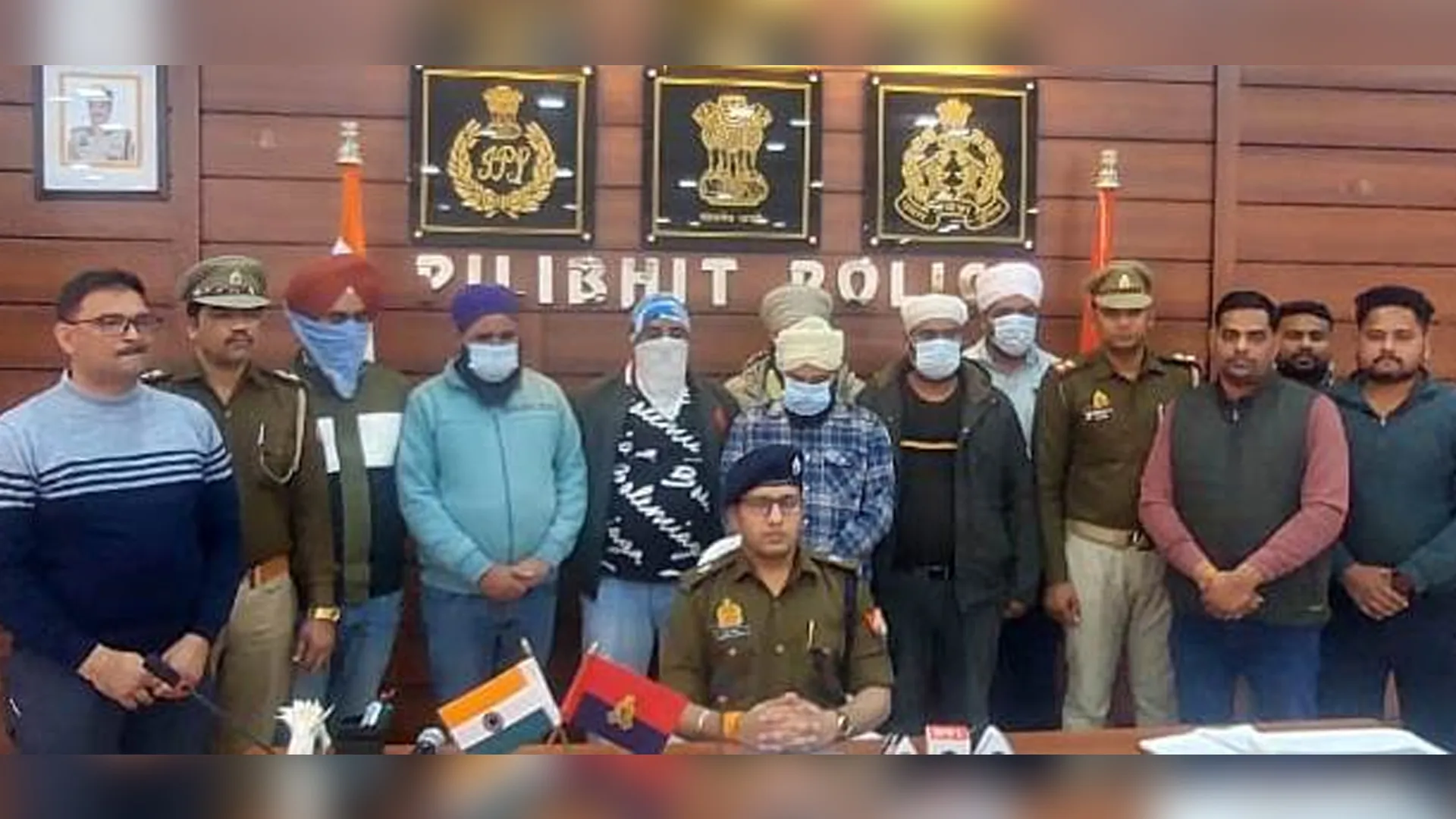 पीलीभीत: बनवाते थे फर्जी मार्कशीट, फिर करते थे विदेश भेजने के नाम पर ठगी, अब सात जालसाज गिरफ्तार