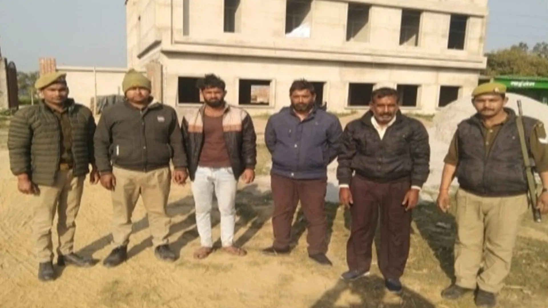 लखीमपुर खीरी: खेती की जमीन हथियाना चाहते थे चचेरे भाई, इसलिए देवेंद्र को मार डाला